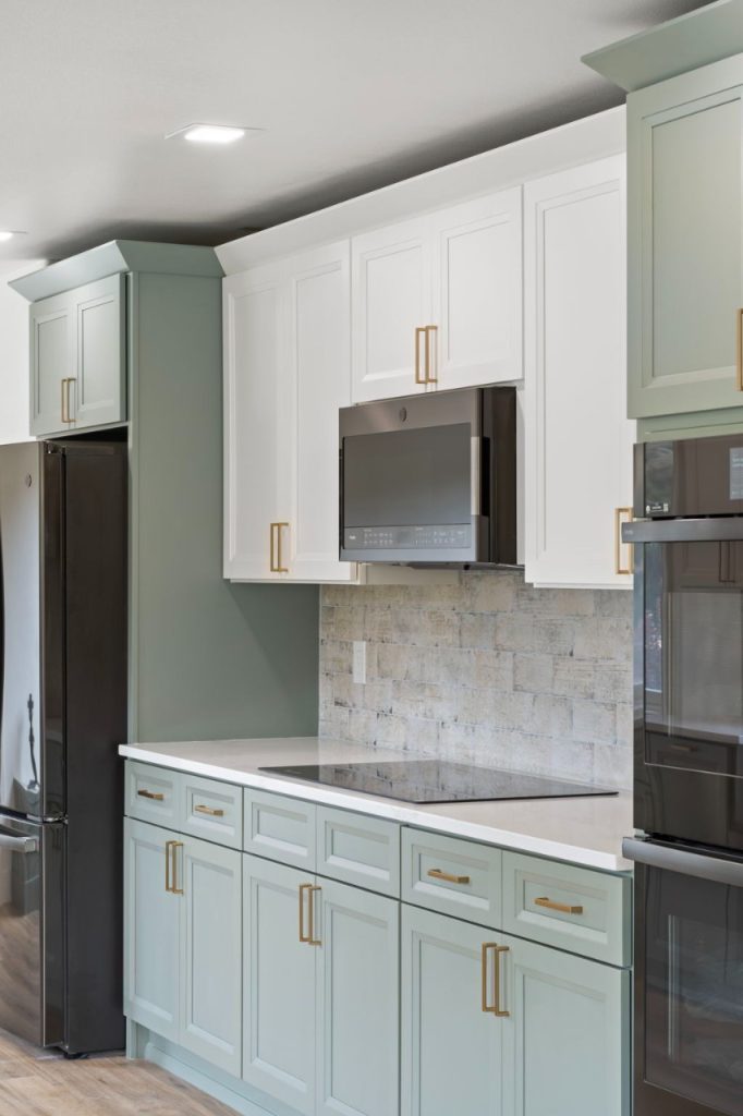 a photo of a kitchen remodel